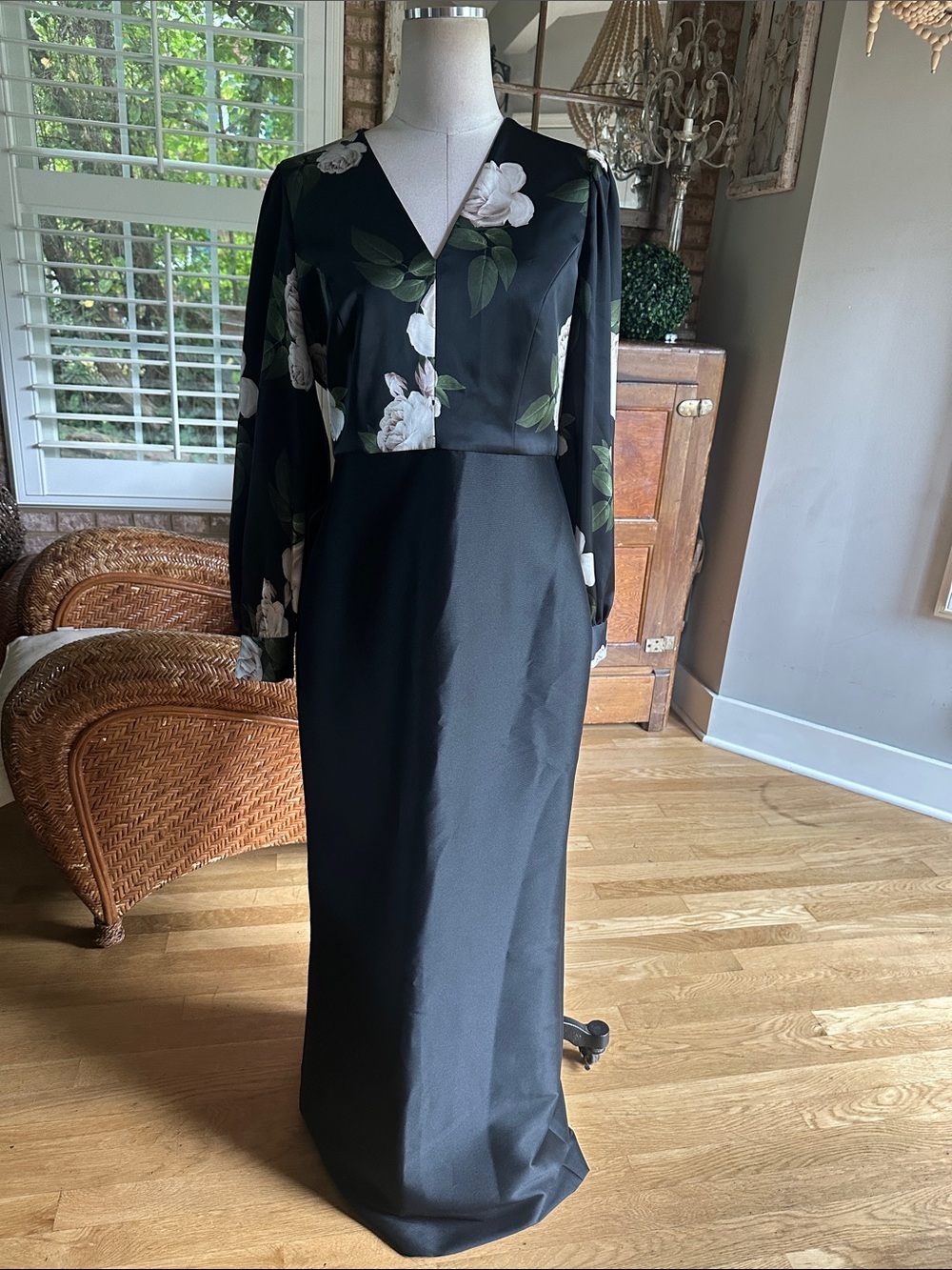 SACHIN + BABI LUXURY FLOOR LENGTH LONG SLEEVE DRESS BLACK & FLORAL 10